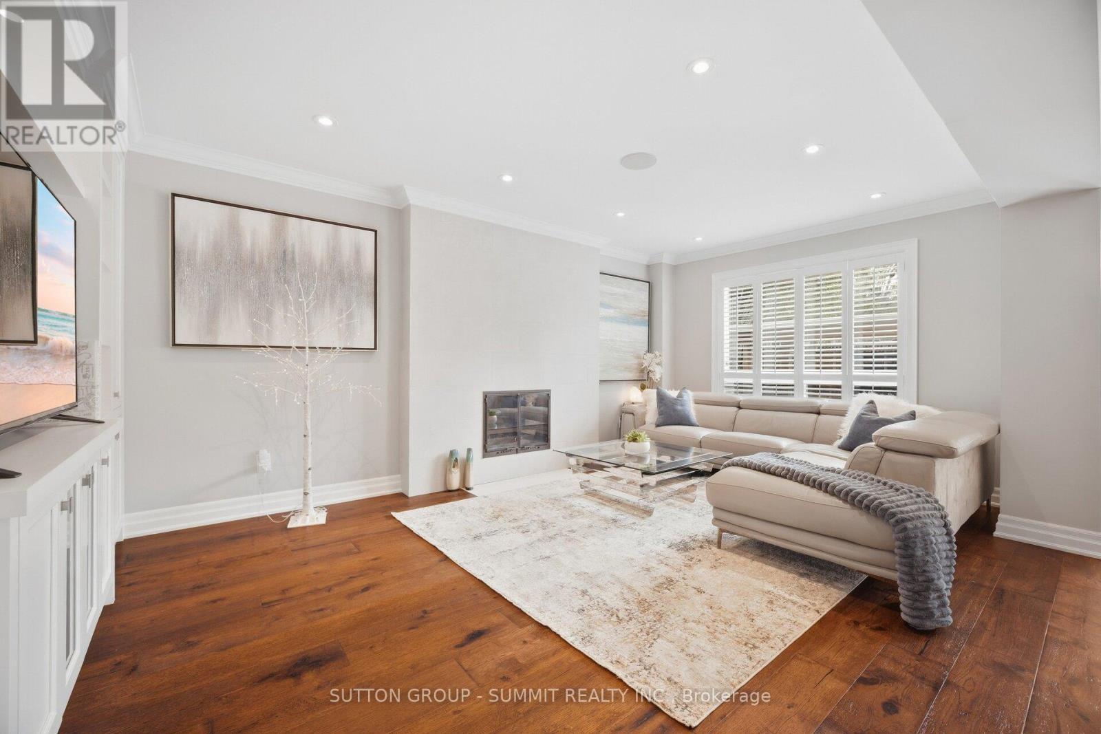 2017 Lady Di Court, Mississauga, ON