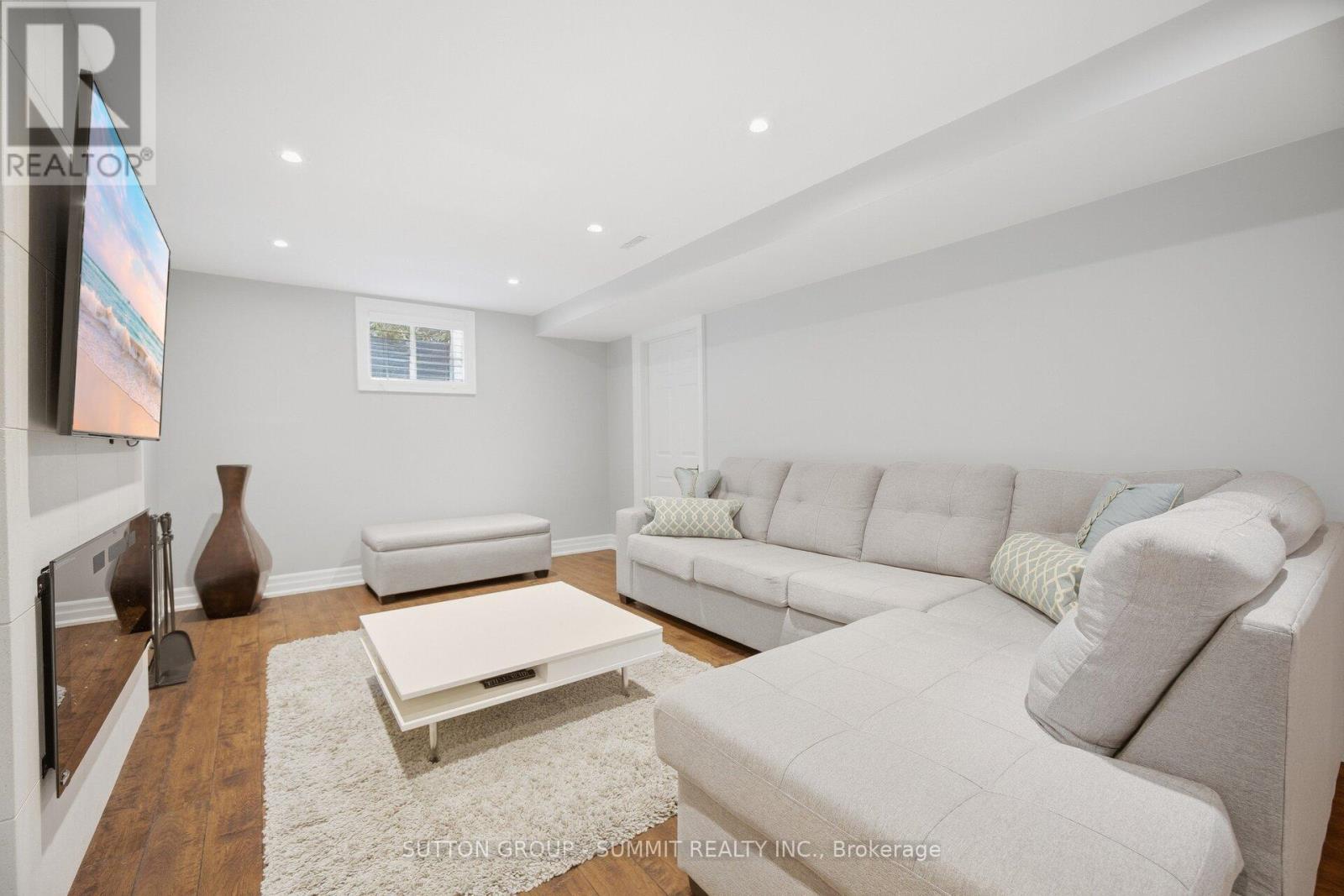 2017 Lady Di Court, Mississauga, ON