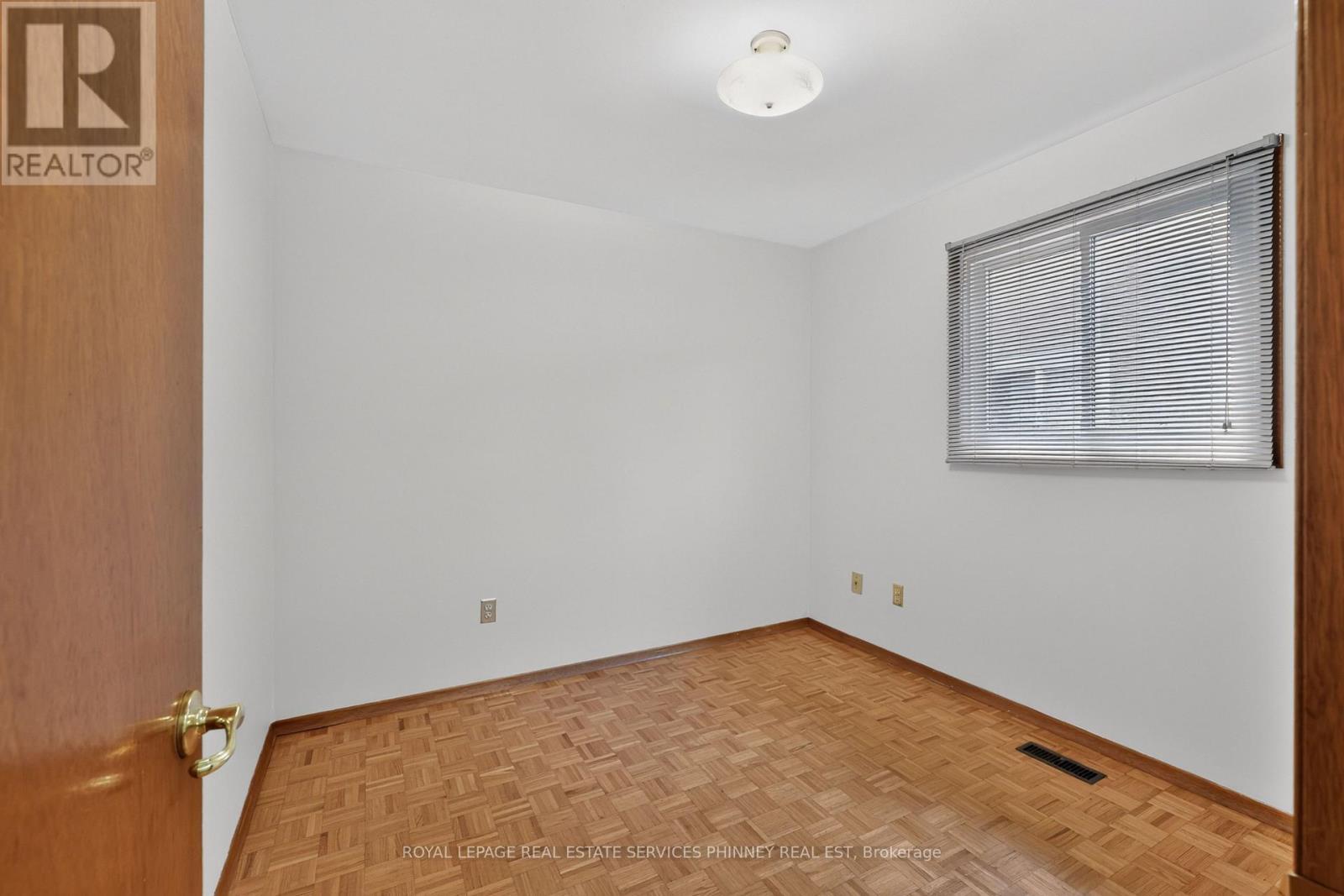 1633 Warren Drive, Mississauga, ON