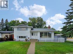 2429 Cumberland AVENUE S  Saskatoon, SK S7J 1Z8