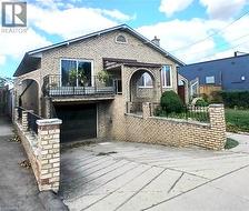 118 CRAIGROYSTON Road  Hamilton, ON L8K 3K1