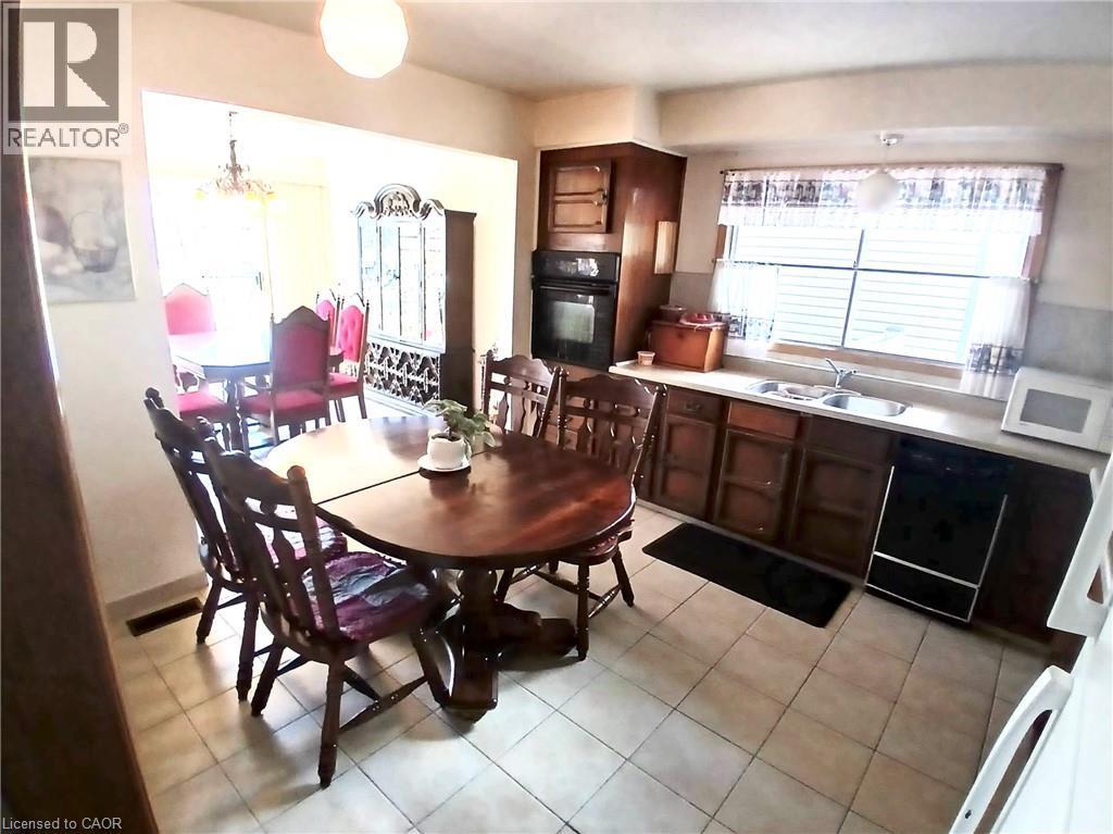 118 Craigroyston Road, Hamilton, ON