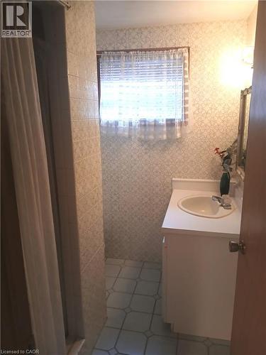 118 Craigroyston Road, Hamilton, ON 