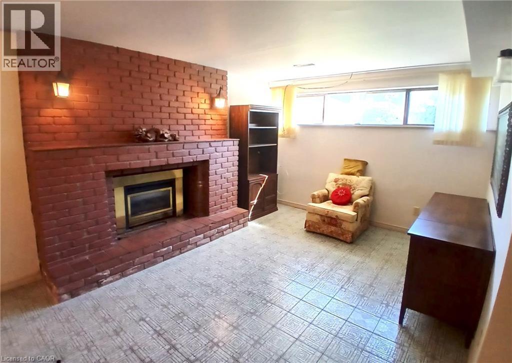 118 Craigroyston Road, Hamilton, ON