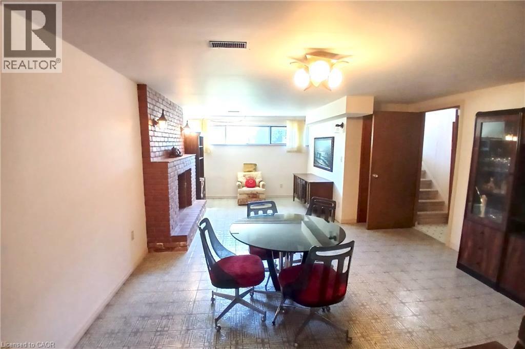 118 Craigroyston Road, Hamilton, ON
