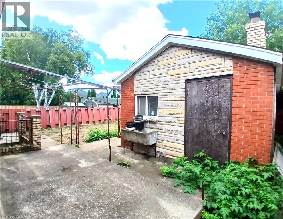 118 Craigroyston Road, Hamilton, ON