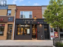 3073 BLOOR STREET W Toronto, ON M8X 1C7