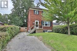 1 PINEGROVE AVENUE Toronto, ON M1N 2G3