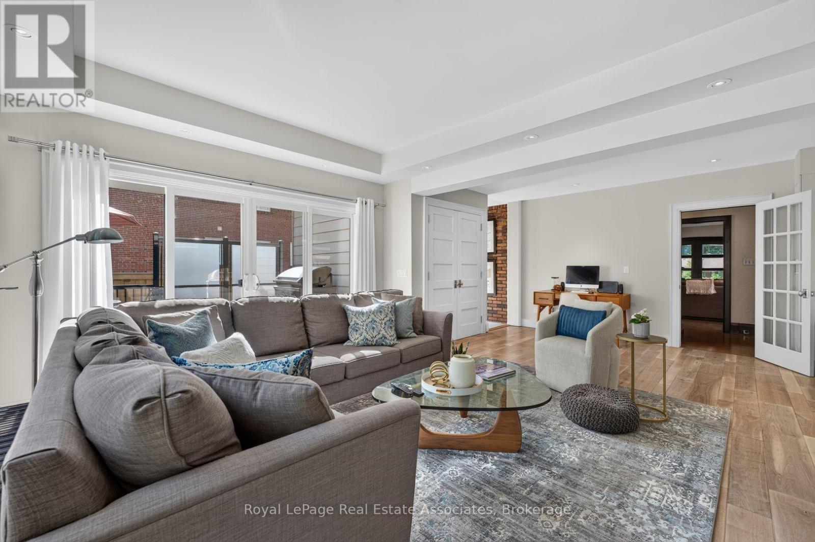 33 Ben Machree Drive, Mississauga, ON