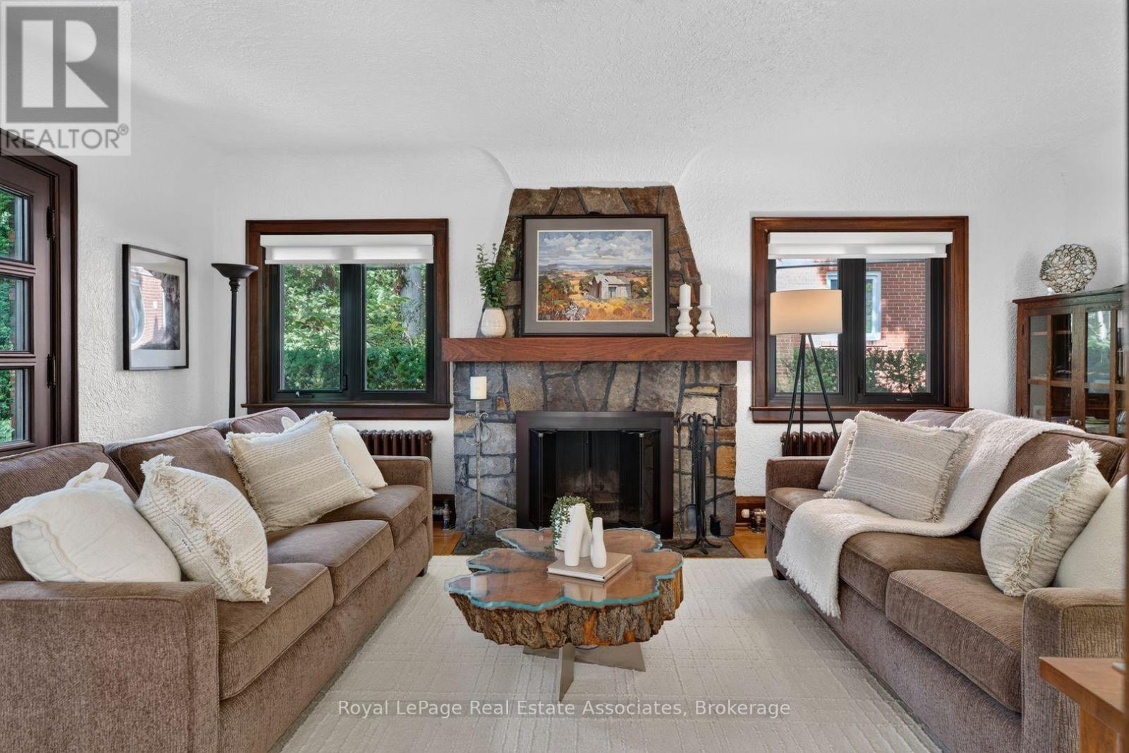 33 Ben Machree Drive, Mississauga, ON