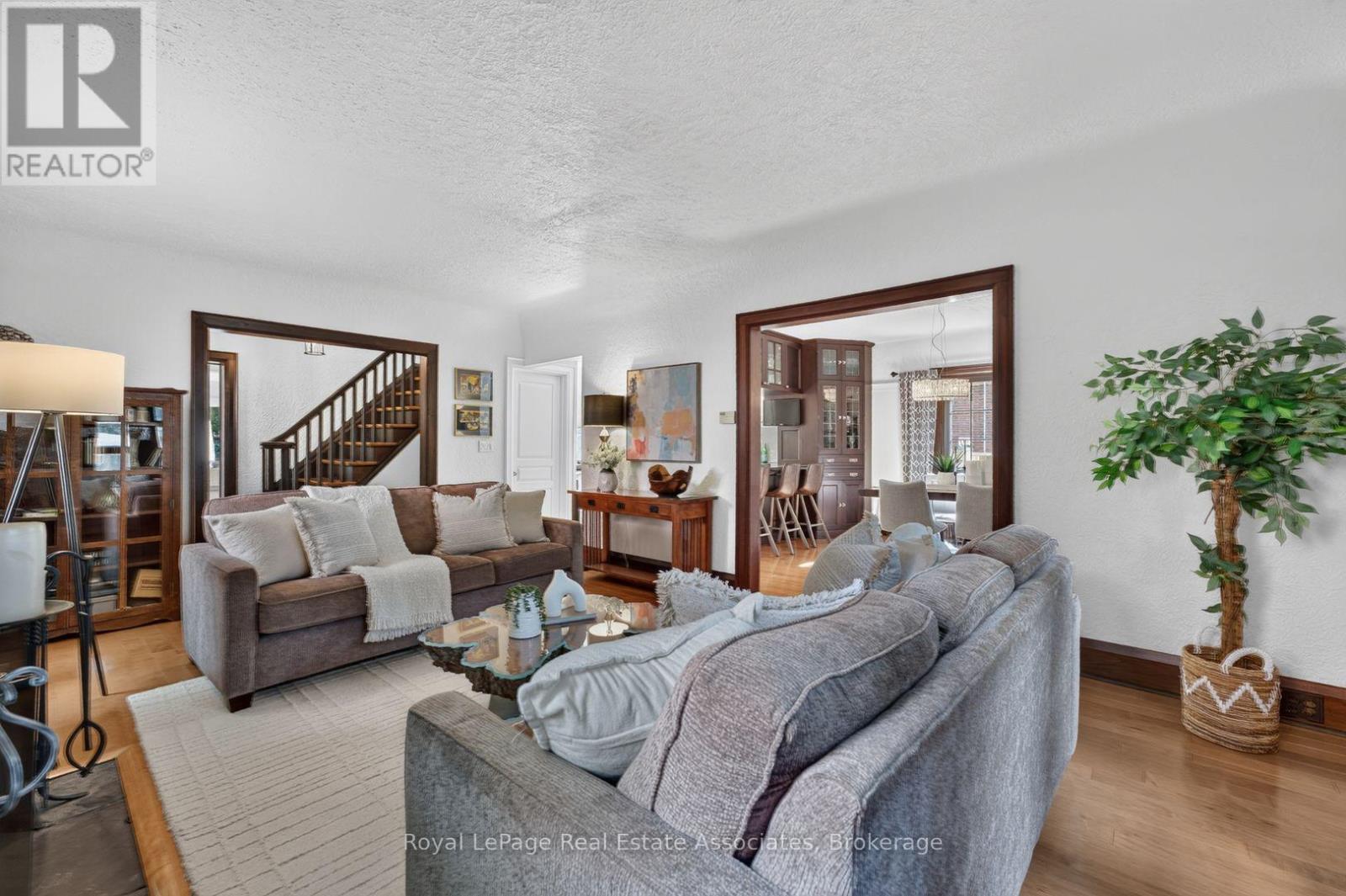 33 Ben Machree Drive, Mississauga, ON