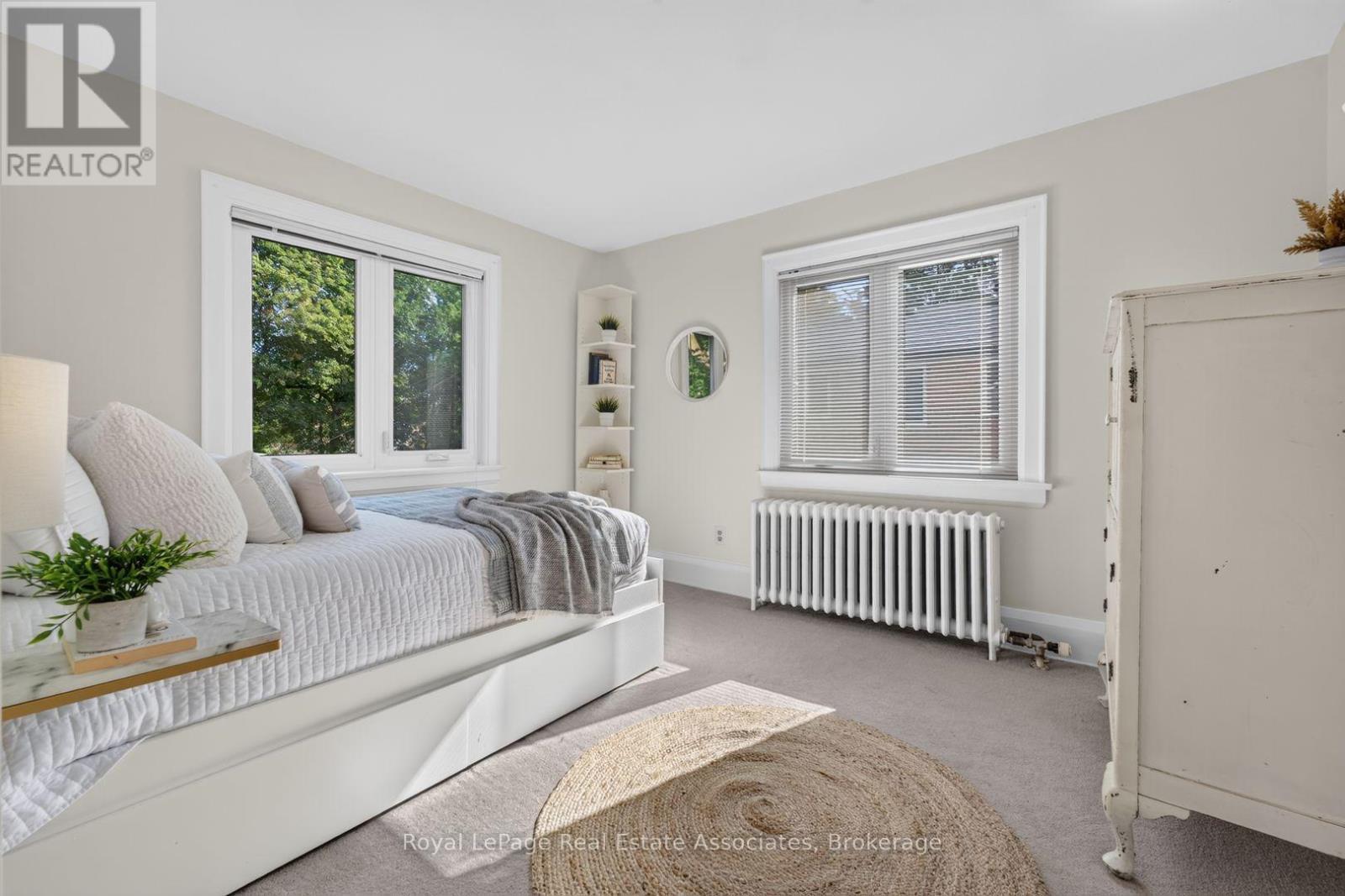 33 Ben Machree Drive, Mississauga, ON