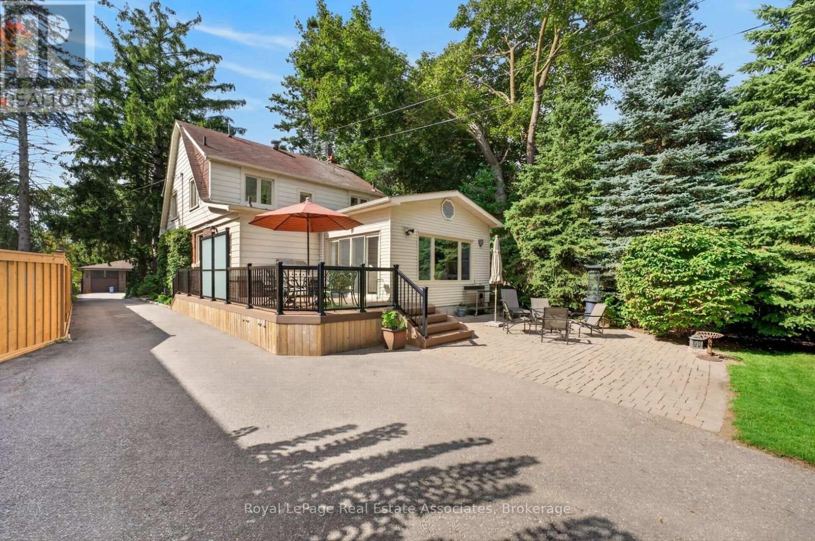 33 Ben Machree Drive, Mississauga, ON