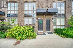 20 - 26 ERNEST AVENUE Toronto, ON M6P 3L8