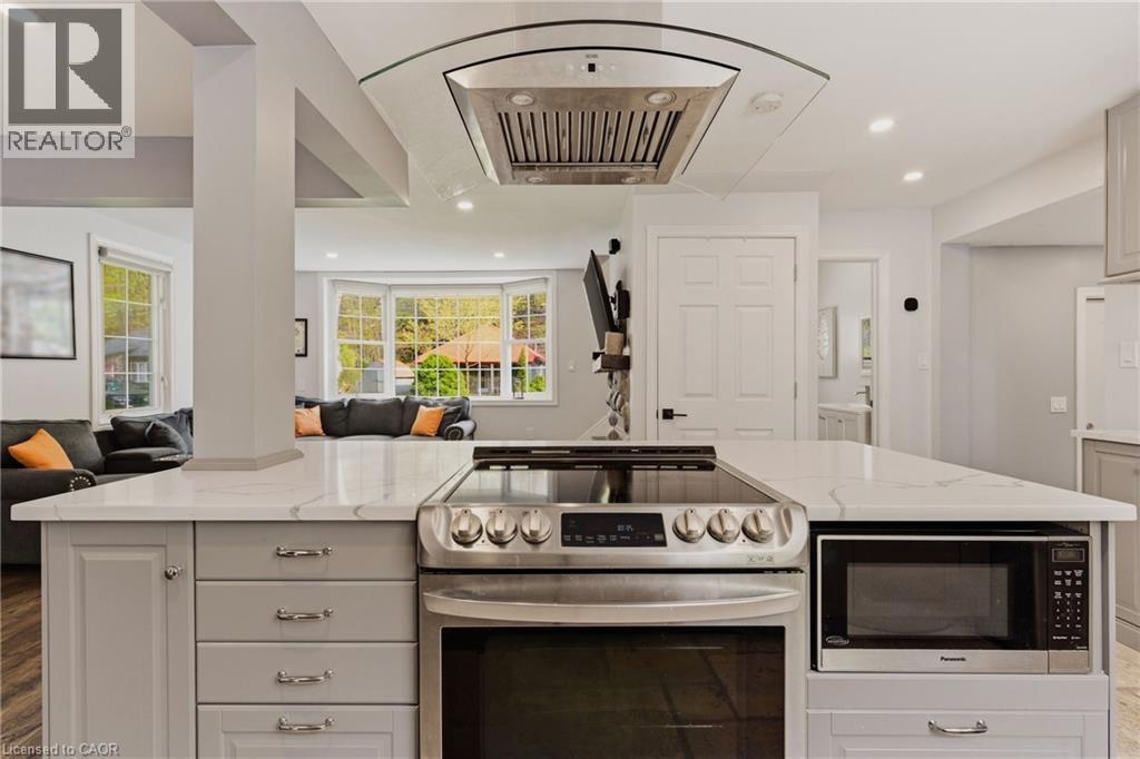 1262 Hidden Valley Road, Burlington, ON