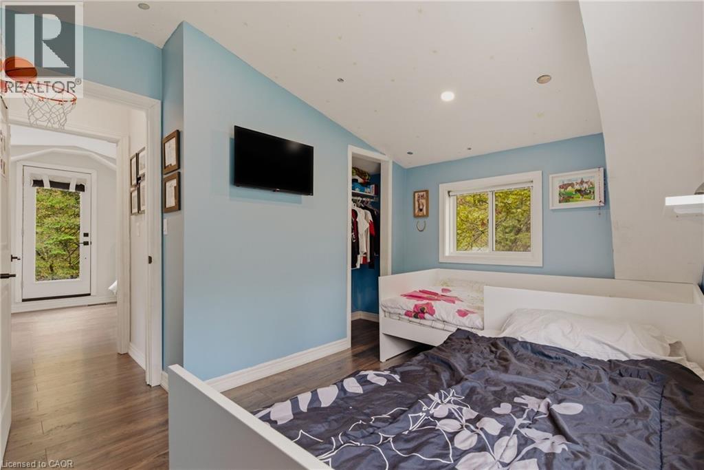 1262 Hidden Valley Road, Burlington, ON