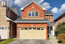 5853 SWORDSMAN DRIVE Mississauga, ON L5M 6P4