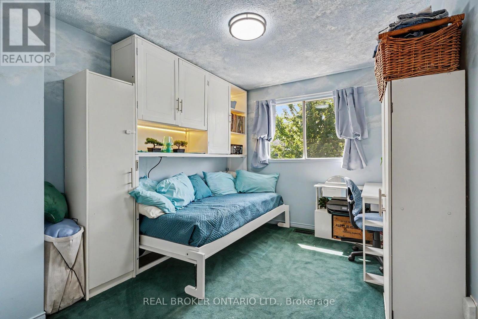 3260 Woodcroft Crescent, Burlington, ON