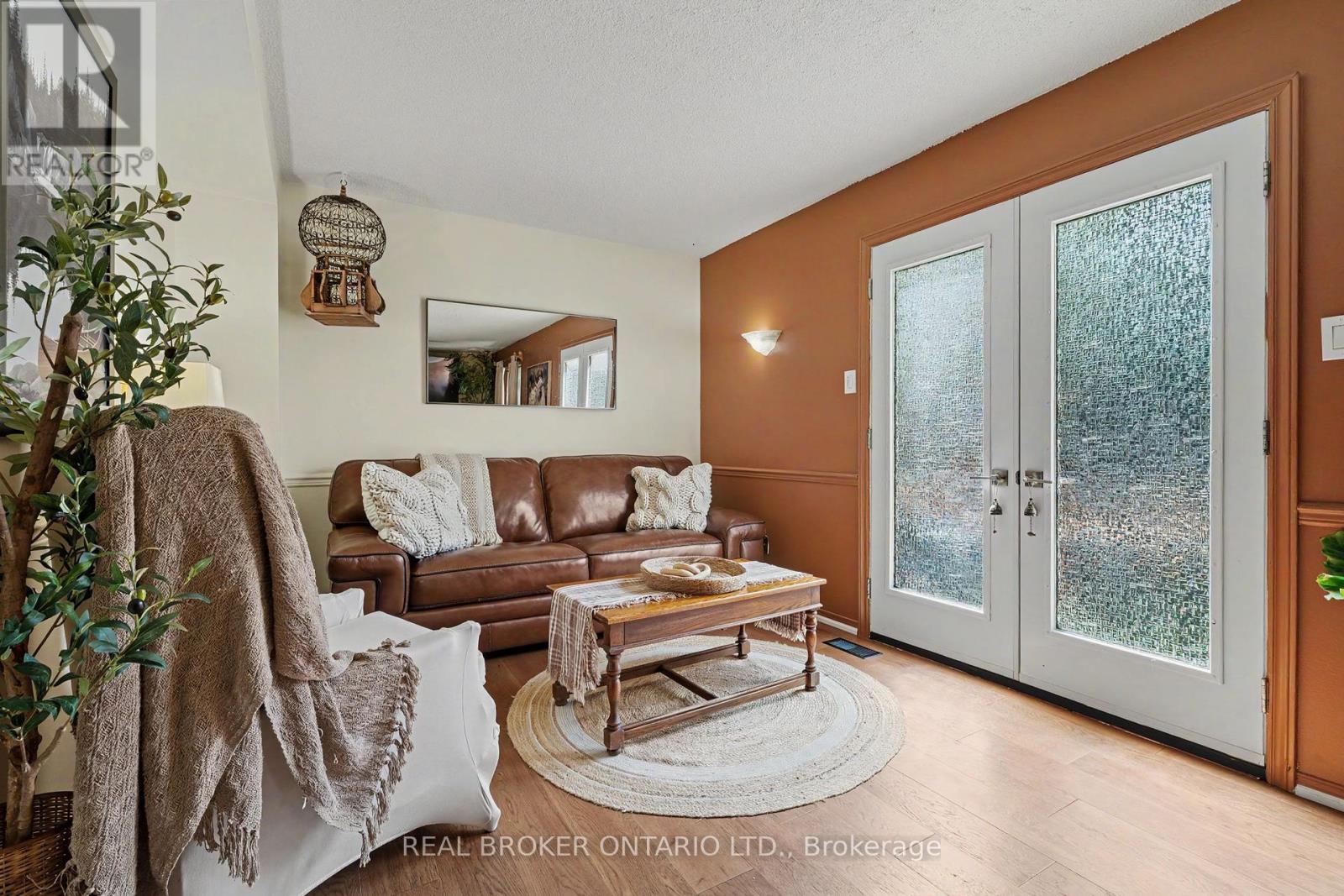 3260 Woodcroft Crescent, Burlington, ON