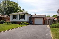 409 MOHAWK ROAD W  Hamilton, ON L9C 1W5