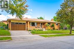 4 DUNREO Drive Toronto, ON M3L 2E9