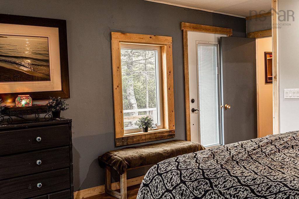10563 Highway 2, Springhill, NS