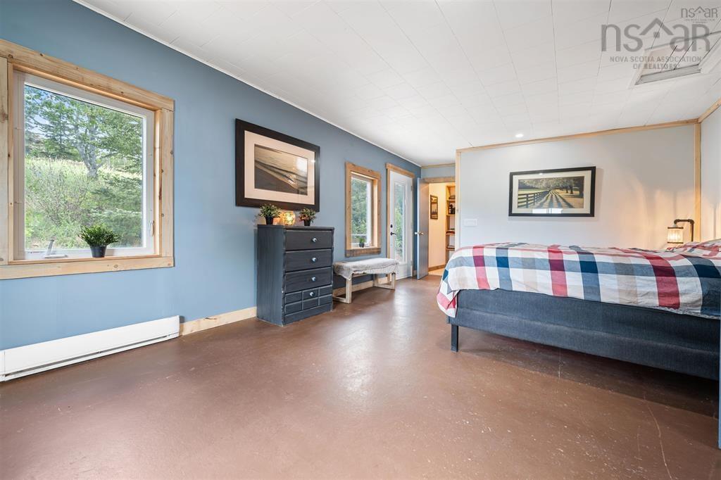 10563 Highway 2, Springhill, NS