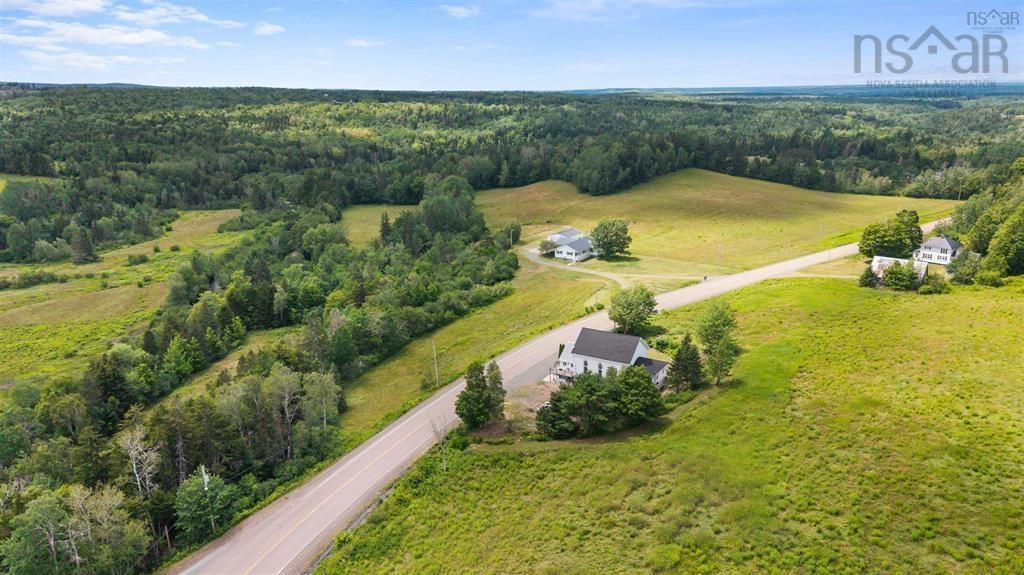 10563 Highway 2, Springhill, NS