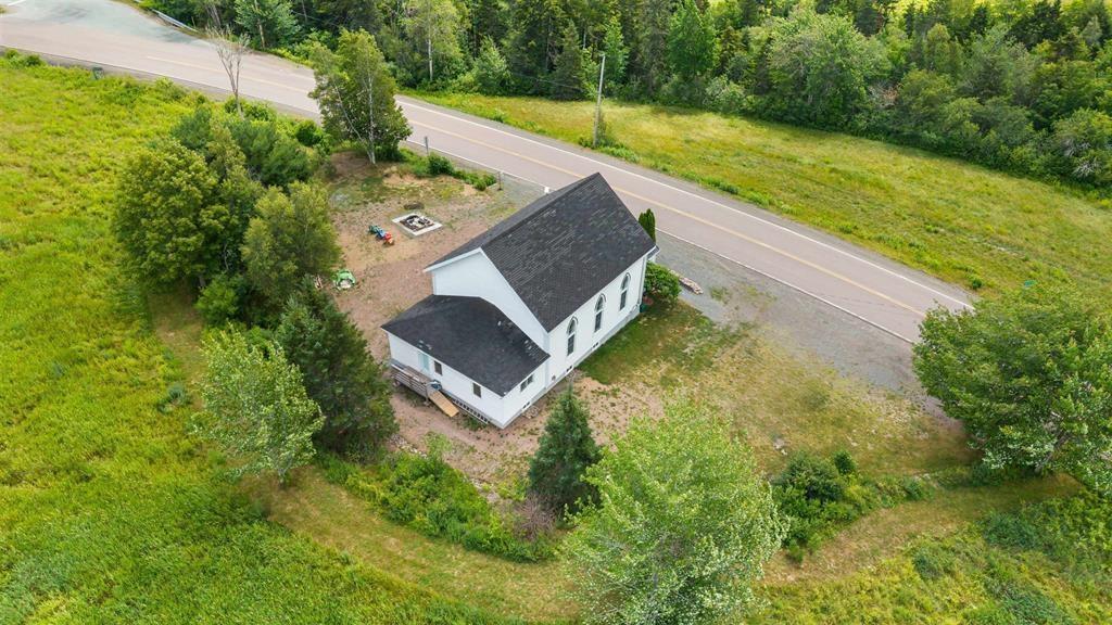 10563 Highway 2, Springhill, NS