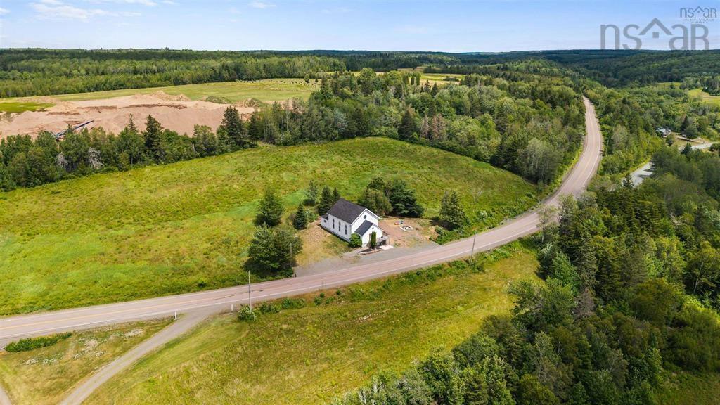 10563 Highway 2, Springhill, NS