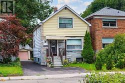 36 MCDONALD AVENUE Toronto, ON M1L 3Y8