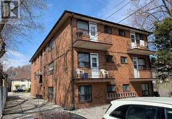 10 - 115 EIGHTH STREET Toronto, ON M8V 3C5