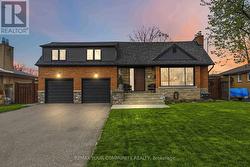 34 WALWYN AVENUE Toronto, ON M9N 3H5