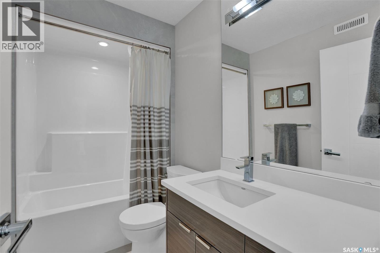 5253 Snowbirds Crescent, Regina, SK