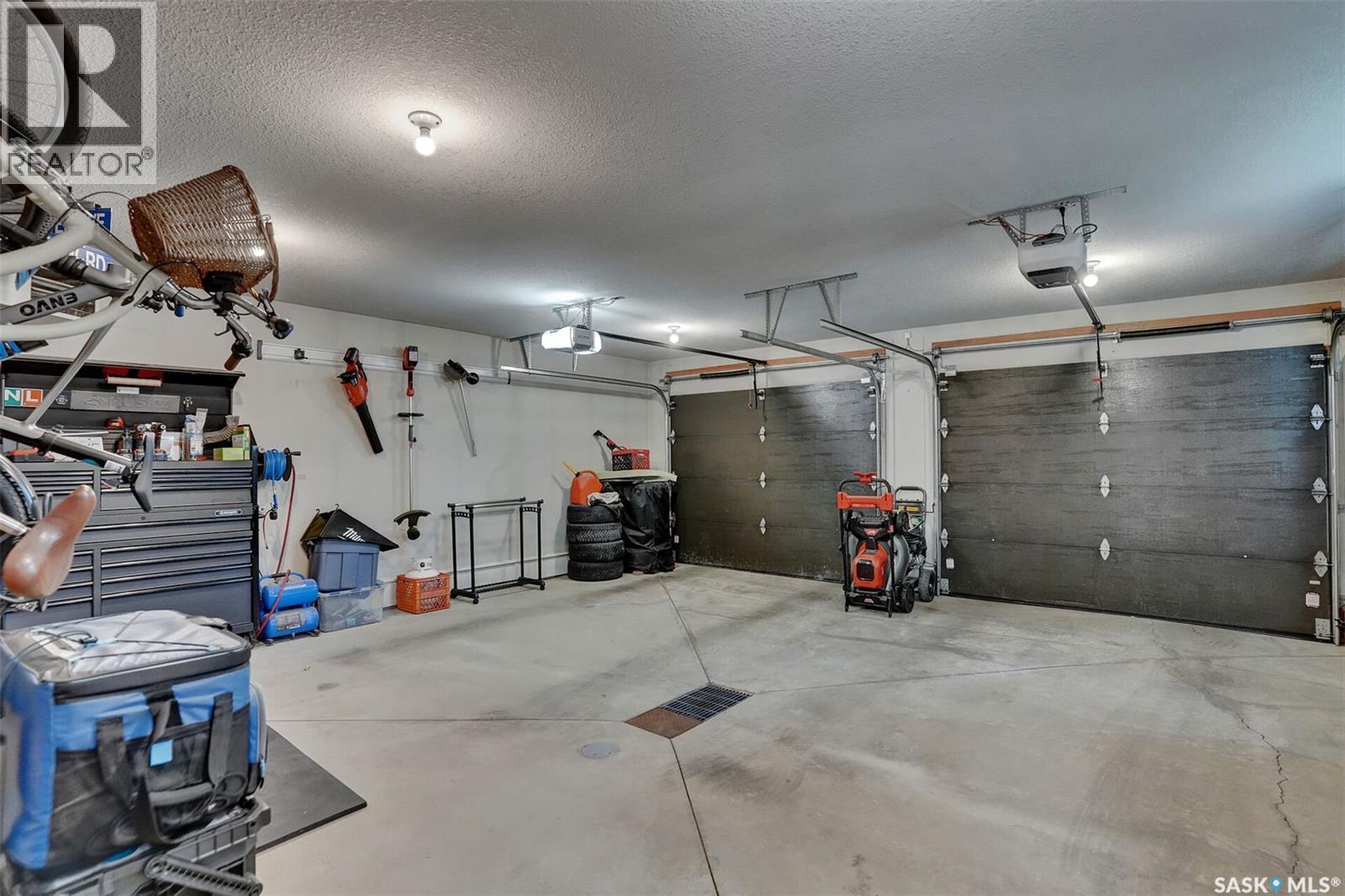 5253 Snowbirds Crescent, Regina, SK