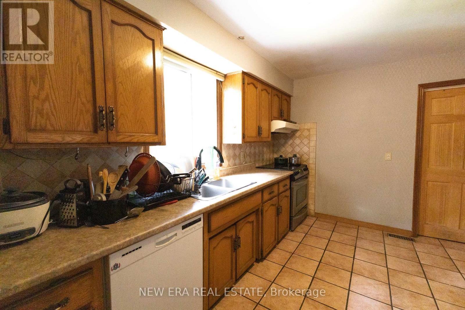 58 Amherst Drive, Kitchener, ON