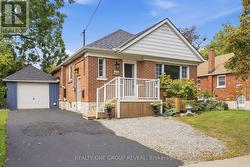 890 GRIERSON STREET Oshawa, ON L1G 5J9