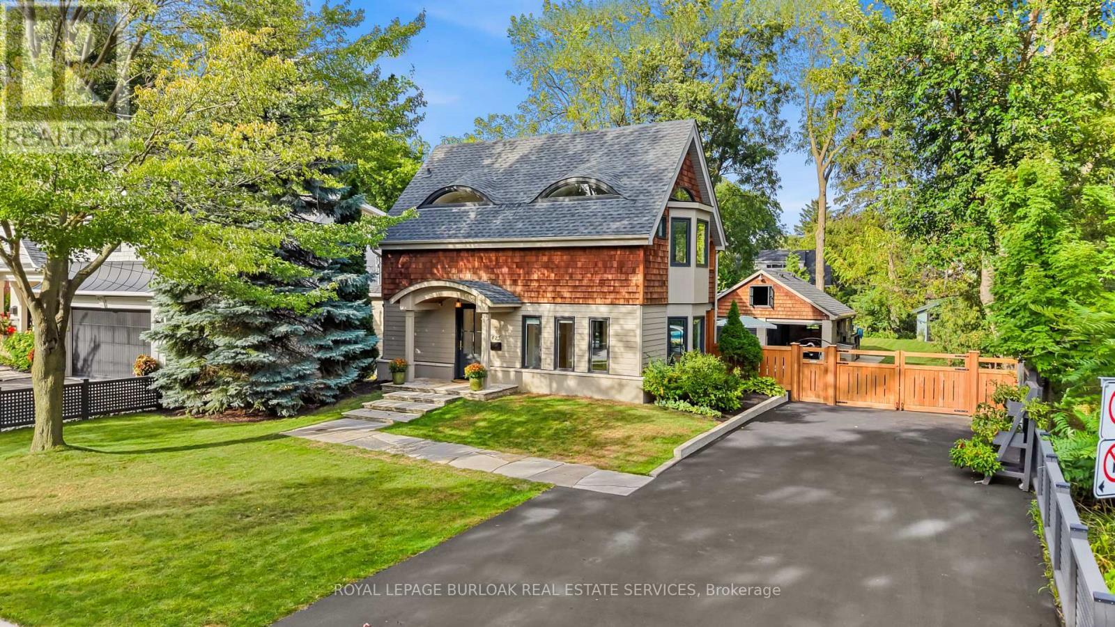 423 Smith Avenue, Burlington, ON
