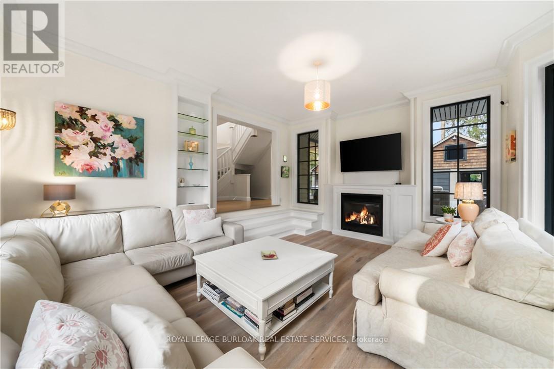 423 Smith Avenue, Burlington, ON