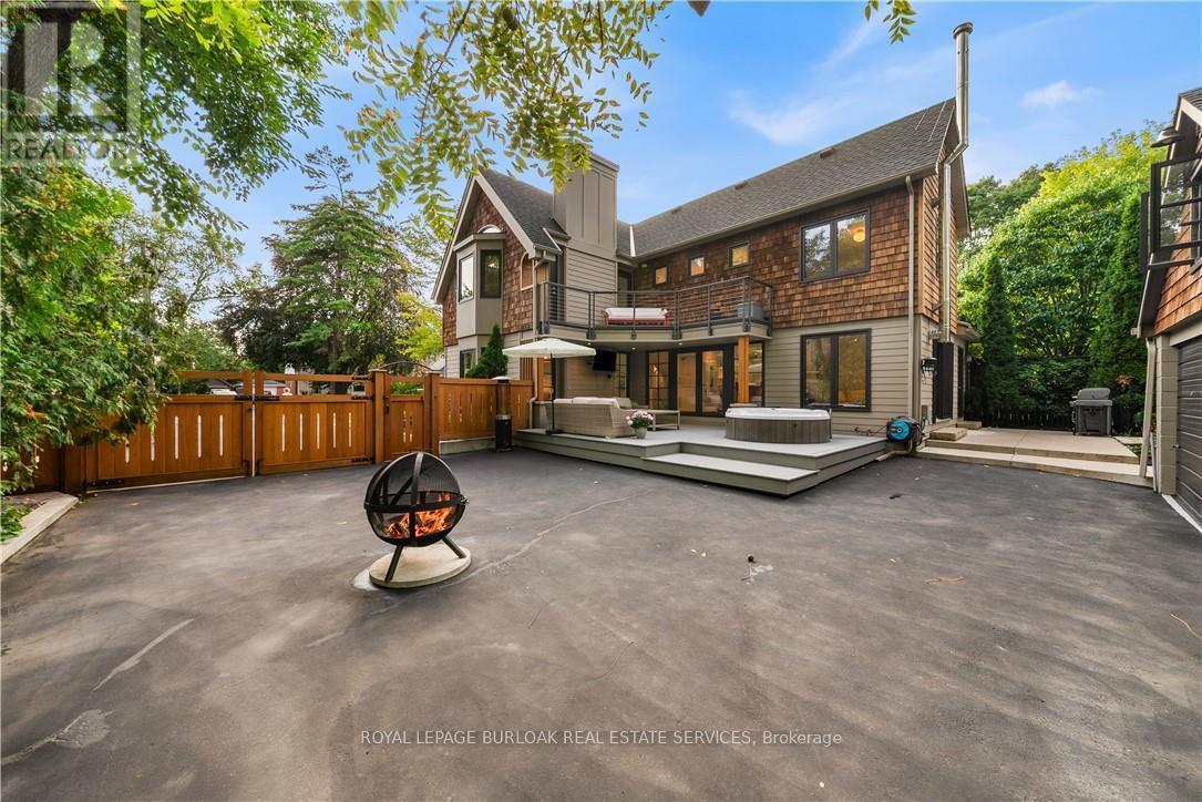 423 Smith Avenue, Burlington, ON