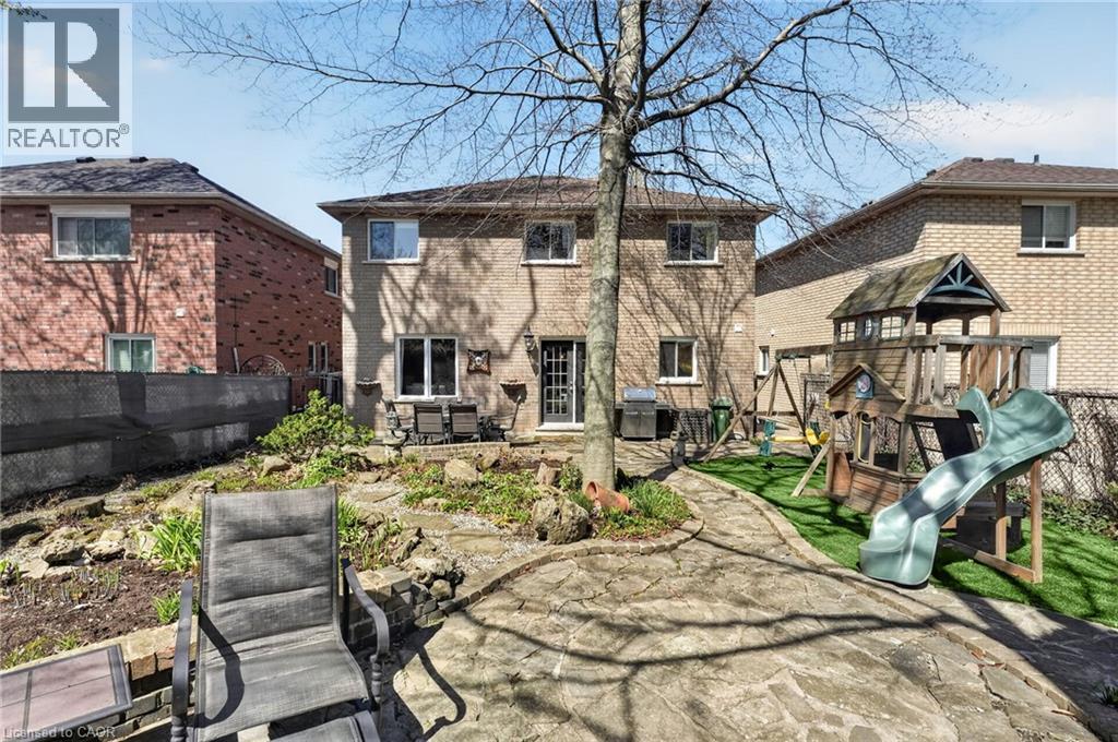 734 Brigadoon Drive, Hamilton, ON