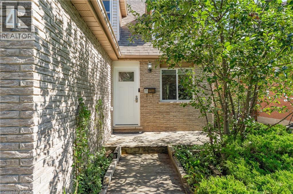 34 Camrose Court, Kitchener, ON