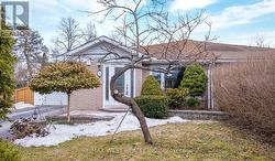 BASEMENT - 5 MCDONALD DRIVE Aurora, ON L4G 2T4