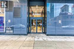 4210 - 87 PETER STREET Toronto, ON M5V 0P1