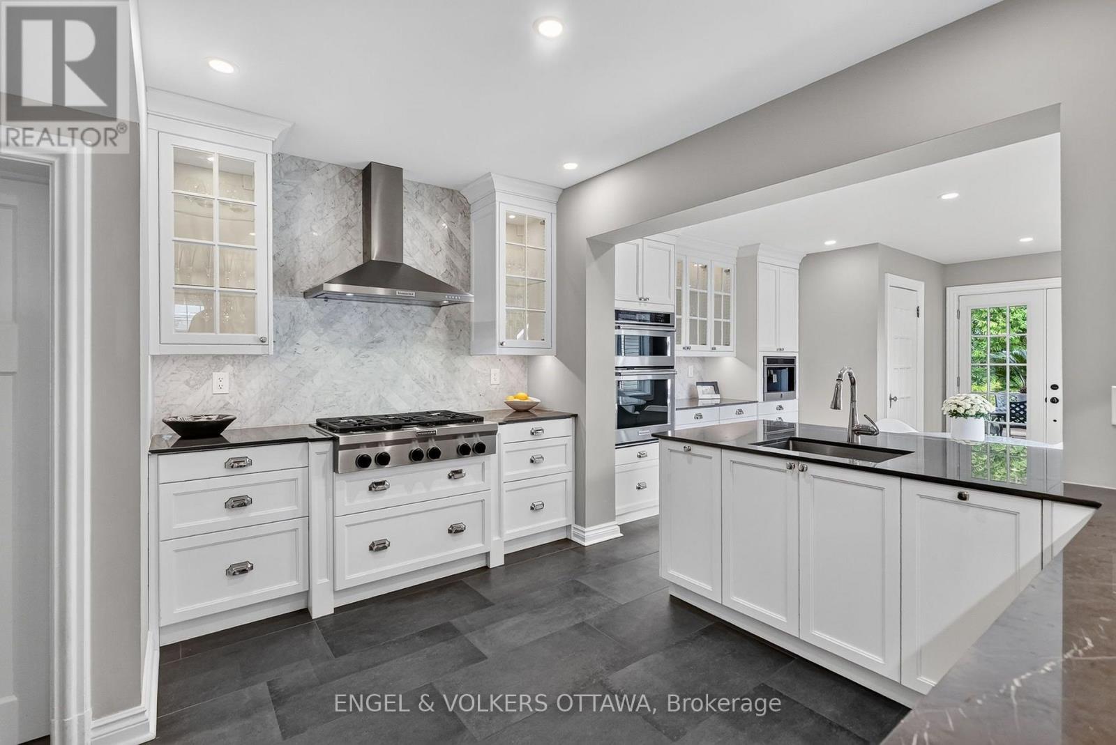 509 Island Park Drive, Ottawa, ON