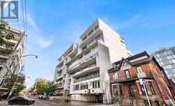 210 - 75 PORTLAND STREET Toronto, ON M5V 2M9