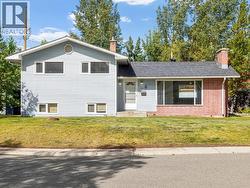 30 TAKHINI AVE Whitehorse, YT Y1A 3N6