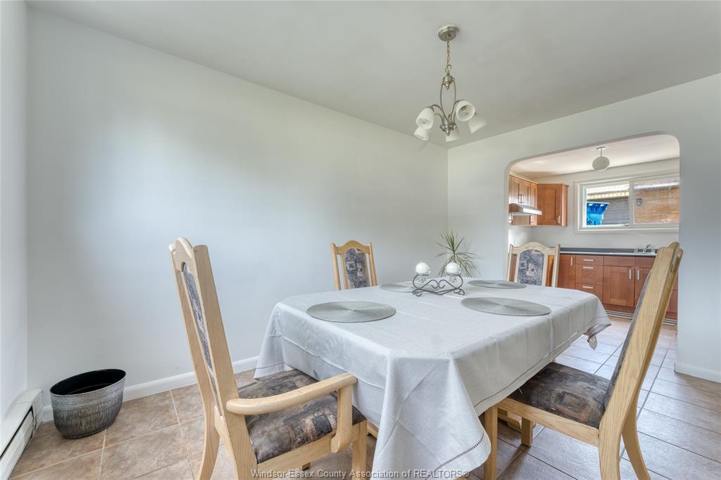 962 Watson, Windsor, ON