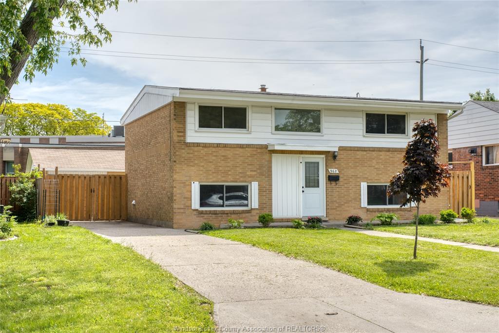 962 Watson, Windsor, ON