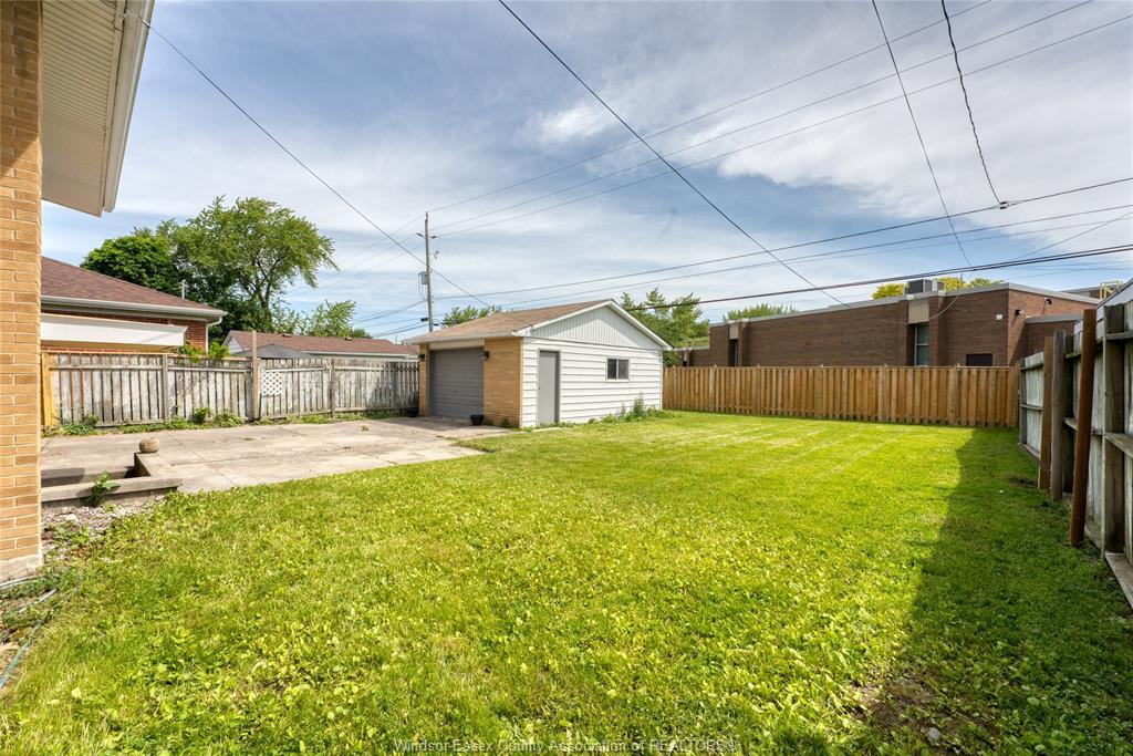 962 Watson, Windsor, ON
